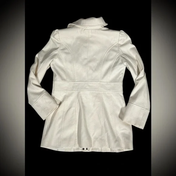 Guess Coat. Size Medium. - Picture 2 of 9